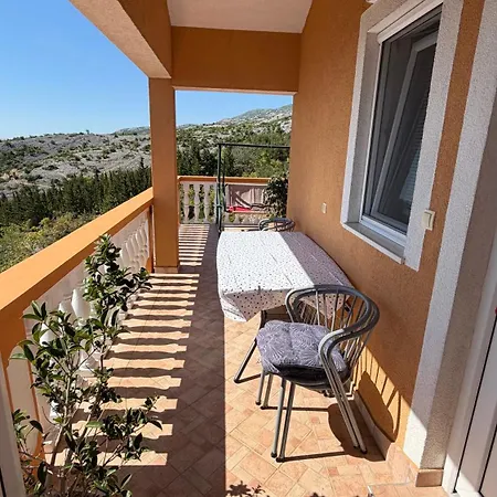 Mirjana Apartman *