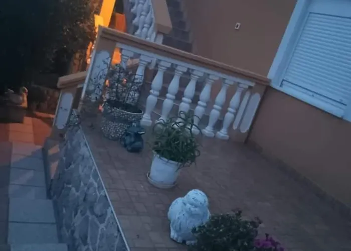 شقة Mirjana