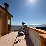 Mirjana Apartamento *