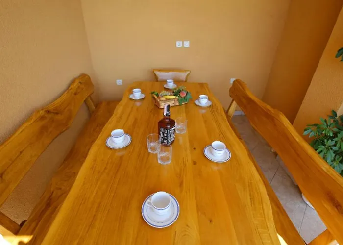 Mirjana Apartman *